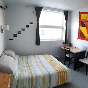 Very Nice, Clean&quiet Double Next To Downtown , Montréal Canada